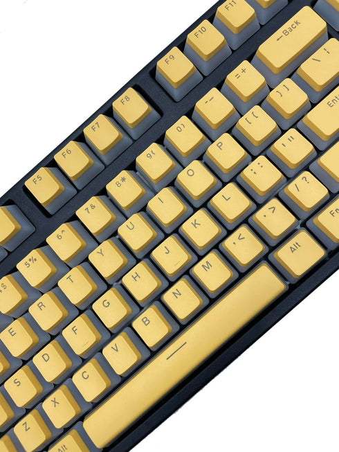 130-delige keycap set in geel met lichtdoorlatende puddingstijl voor RGB-verlichting