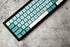 Detailweergave van Iceberg keycaps met dye-sublimatie legendingen voor langdurig gebruik