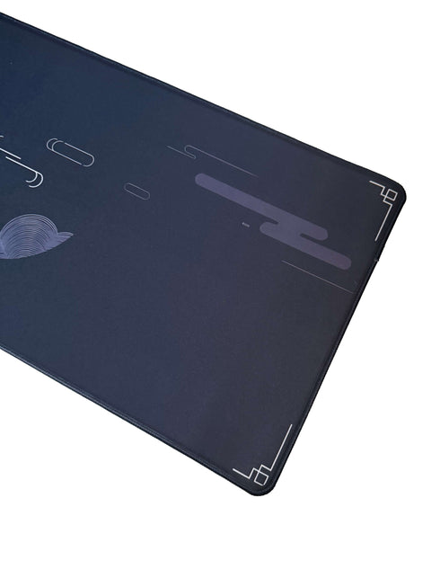 XXL muismat met abstracte lucht en landschap – Ethereal Horizon stijl voor een creatieve setup