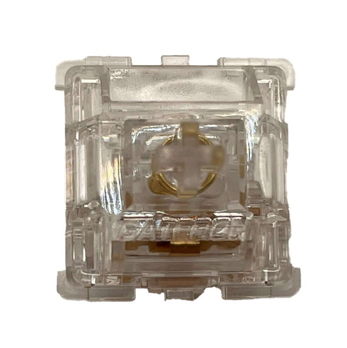 Close-up van de Gateron North Pole Yellow 2.0 switch – transparante behuizing met gele lineaire stem