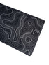 Stijlvolle muismat met contourlijnen in zwart-wit – 900x400mm met antislip onderzijde